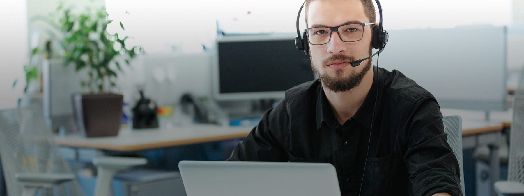 Arsys support agent ready to answer any of your questions